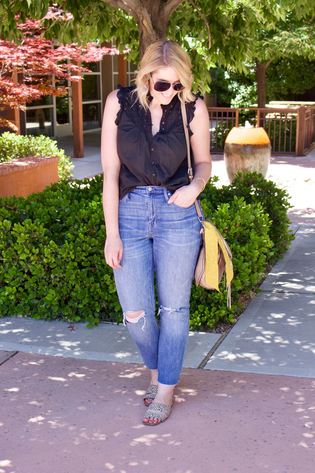 Lace Detail Top and Leopard Sandals with Boyfriend Jeans Lace Detail Top and Leopard Sandals with Boyfriend Jeans — Boyfriend Jeans Outfits