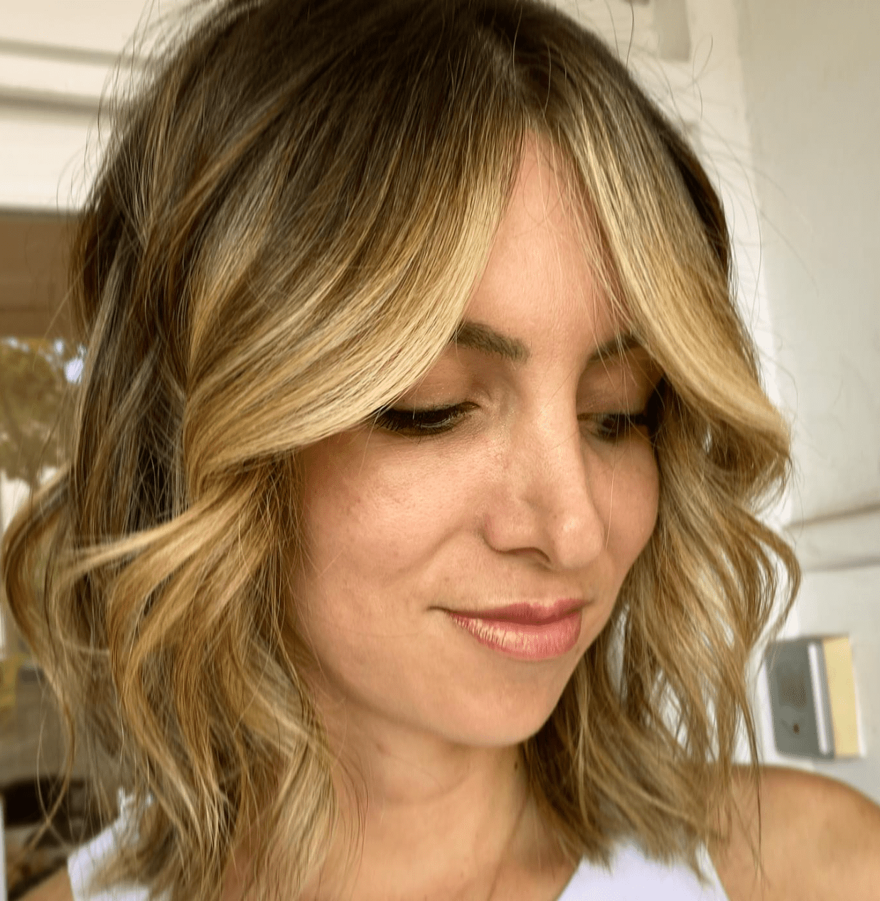 Dimensional Lob with Blonde Balayage — Hairstyles for Thin Hair