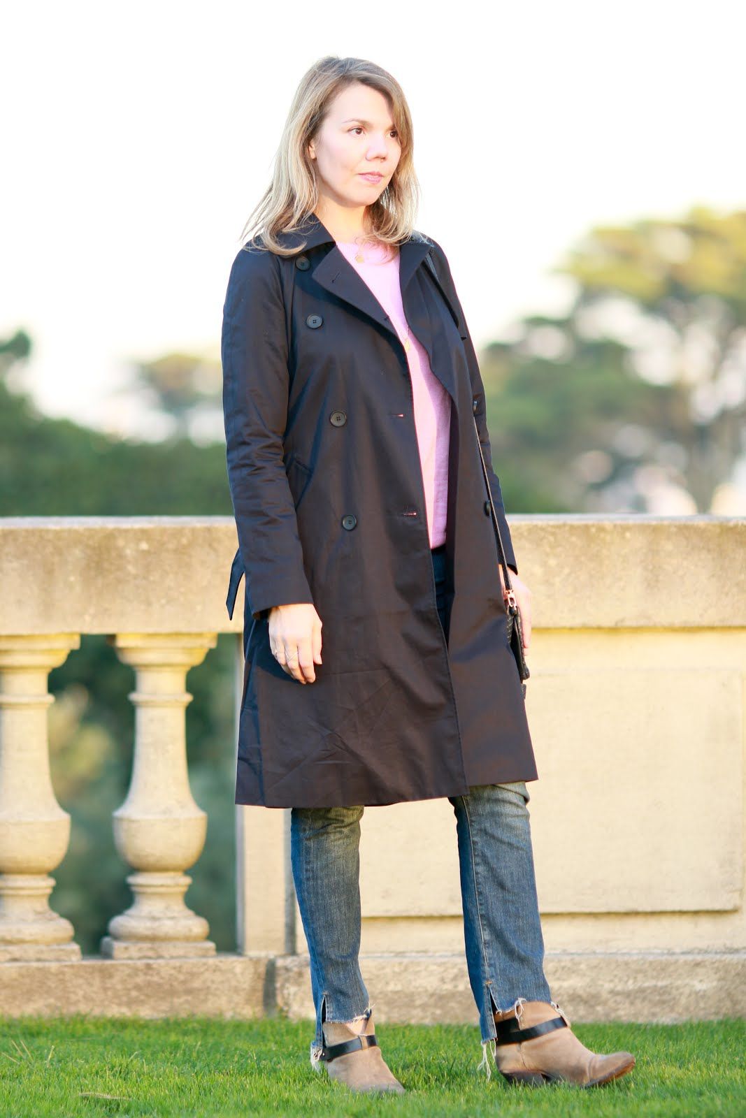 Trench Coat and Pink Sweater for a Chic City Ensemble — San Francisco Outfits