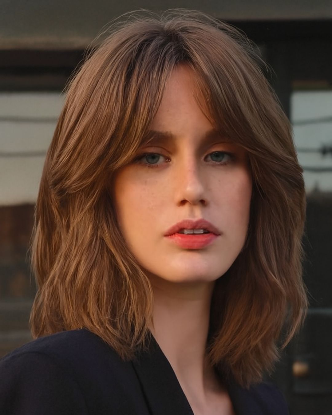 Collarbone Shag With Curtain Bangs Collarbone Shag With Curtain Bangs — Haircuts for Square Faces