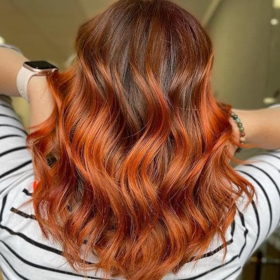 Collarbone Copper Auburn With Lighter Copper Balayage Collarbone Copper Auburn With Lighter Copper Balayage — Auburn Hair