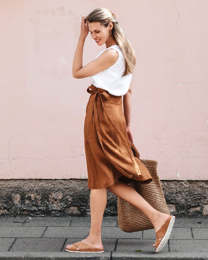 Brown Linen Wrap Skirt with Straw Tote Brown Linen Wrap Skirt with Straw Tote — Wrap Skirt Outfits