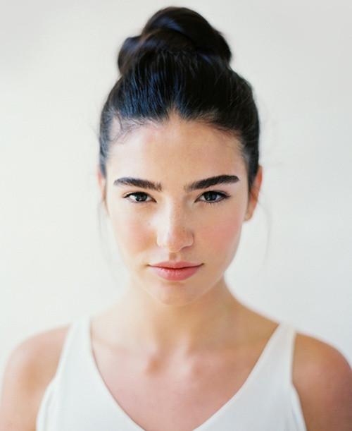 Elegant High Bun For Thick Dark Hair Elegant High Bun For Thick Dark Hair — Ballerina Bun