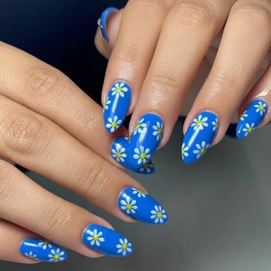 Daisies On All Nails Visual Idea Daisies On All Nails Visual Idea — Dance Mom Nails