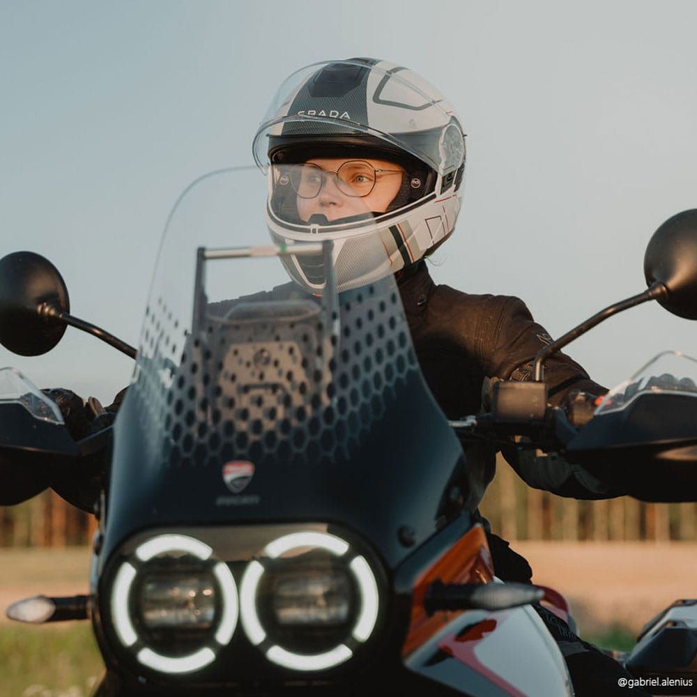 Collarbone Blonde Blowout — Motorcycle Helmet Hairstyles