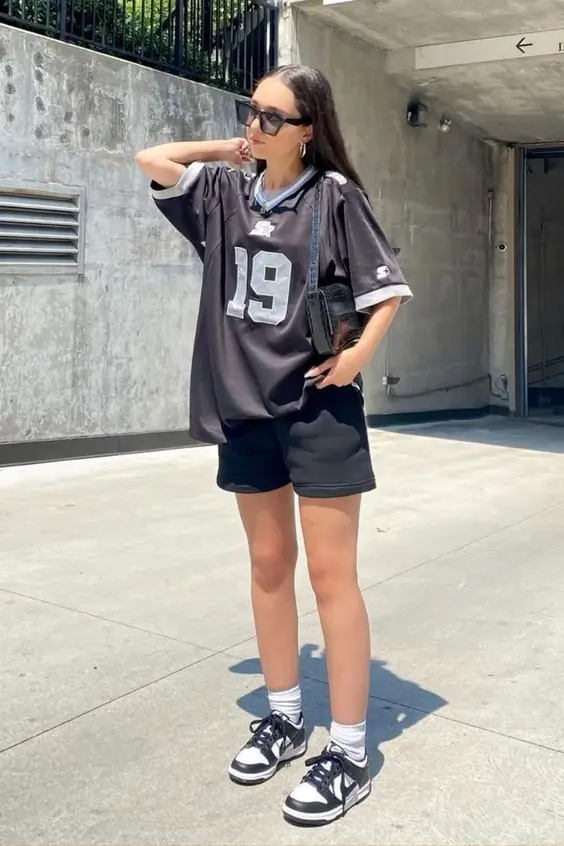 Oversized Jersey Comfort: Black on Black Oversized Jersey Comfort: Black on Black — Soccer Game Outfits