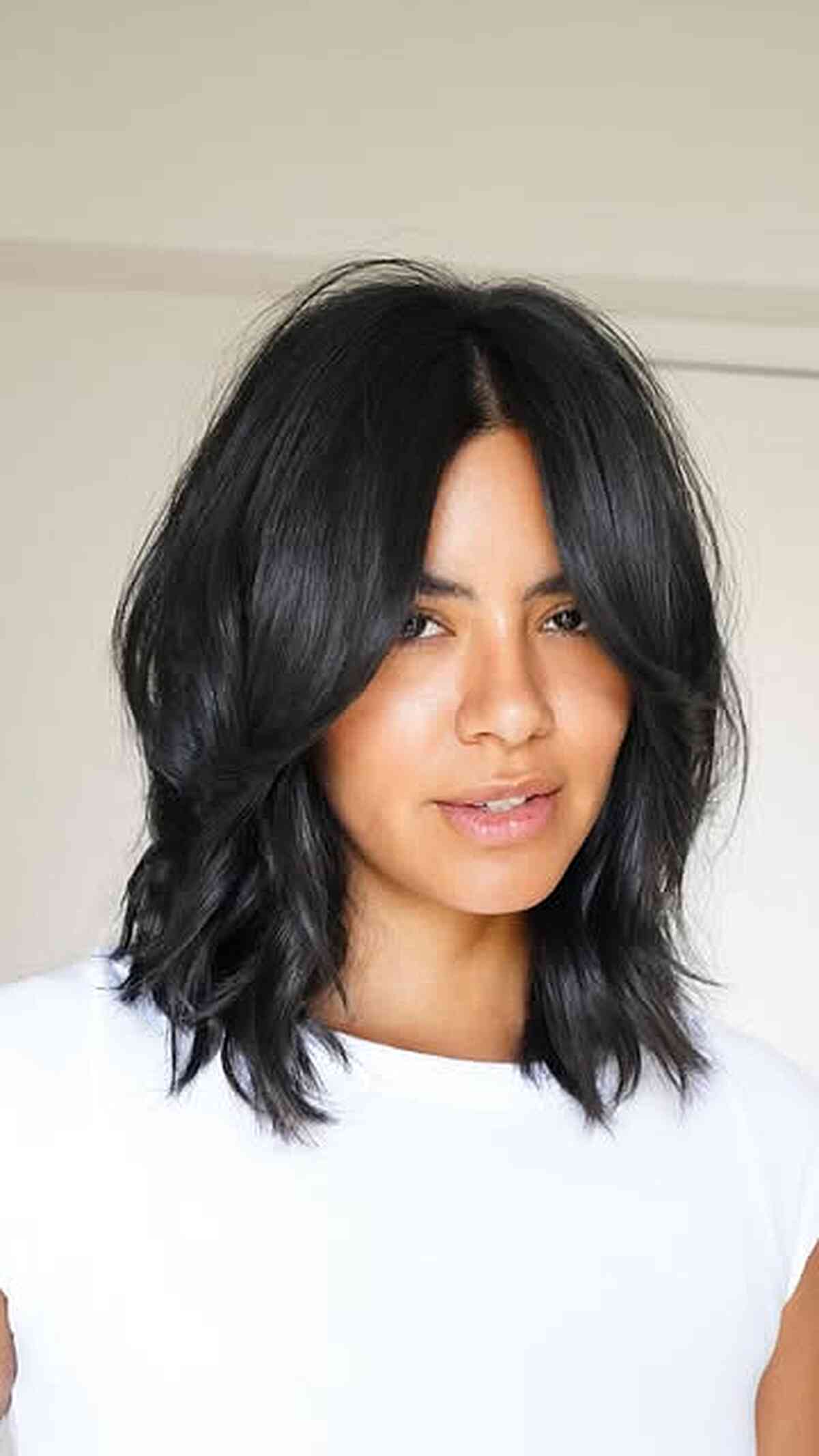 Collarbone Waves With Curtain Bangs Collarbone Waves With Curtain Bangs — 2A Hairstyles