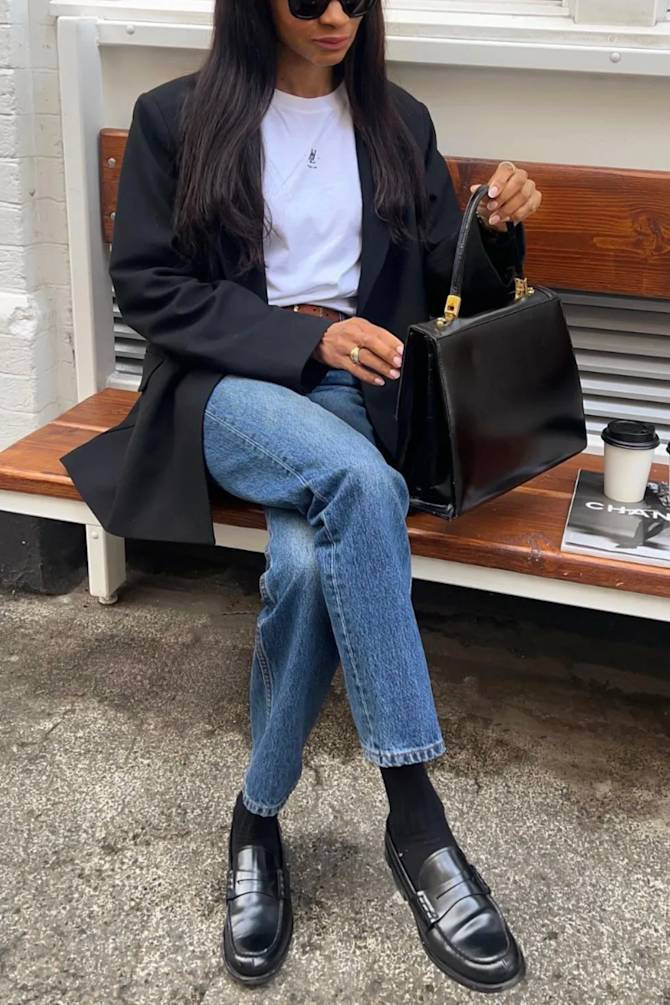 Smart Casual Power: Black Loafers with Straight Jeans and Oversized Blazer — Loafers with Jeans Outfits