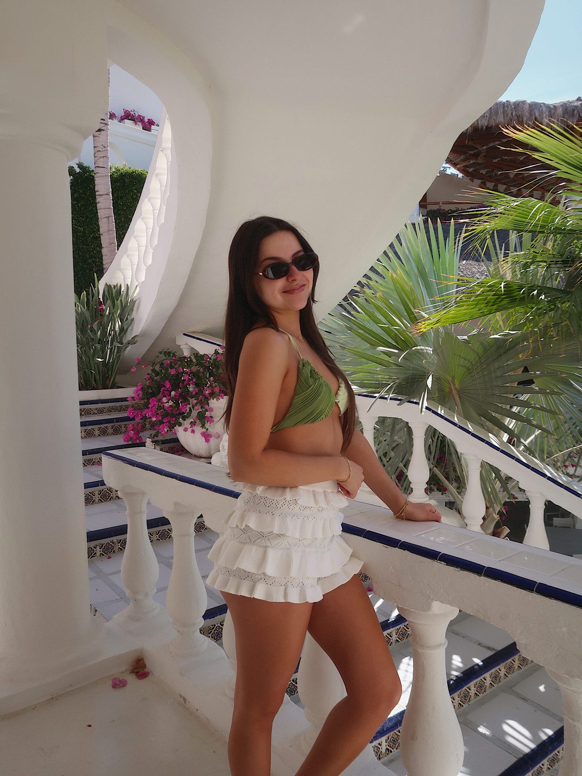 Chic Monochromatic White Linen Set for Daytime Resort Chic Monochromatic White Linen Set for Daytime Resort — Cabo Outfits