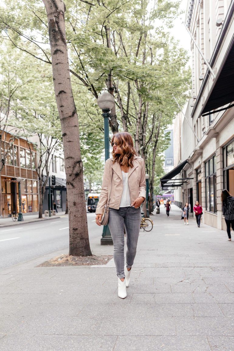 Leather Jacket and White Boots for Urban Casual Style Leather Jacket and White Boots for Urban Casual Style — Portland Outfits