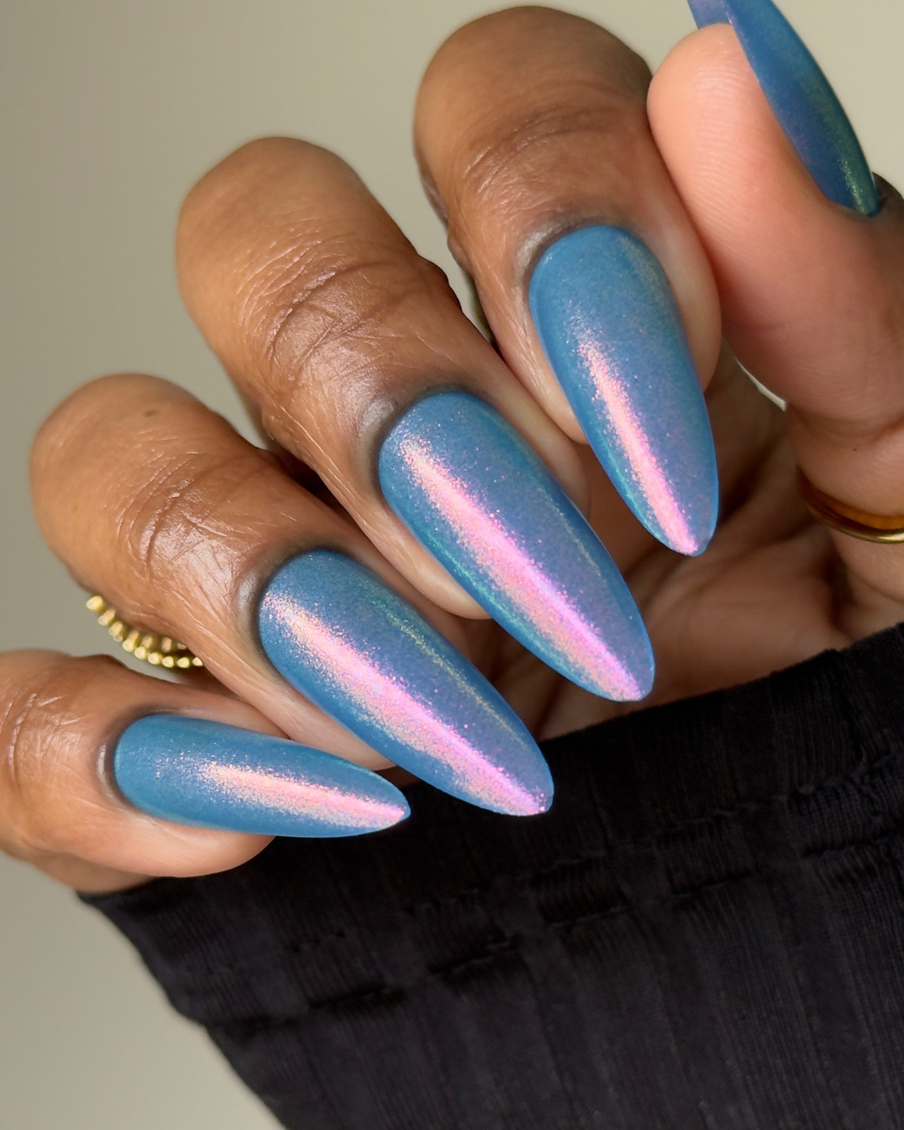 Iridescent Shimmer Stiletto Denim Nails Iridescent Shimmer Stiletto Denim Nails