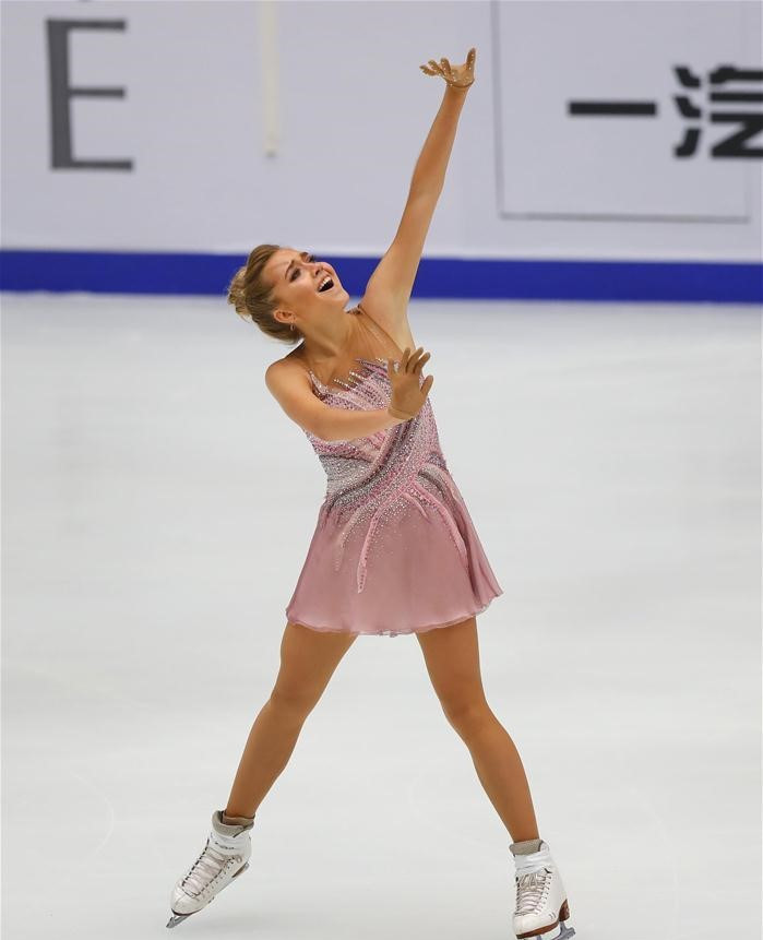 Slicked Back Blonde Bun Slicked Back Blonde Bun — Figure Skating Hairstyles