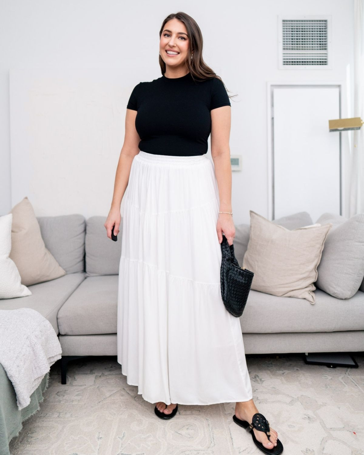 Tiered Maxi Skirt with a Fitted T-Shirt Tiered Maxi Skirt with a Fitted T-Shirt — Outfits for Big Hips