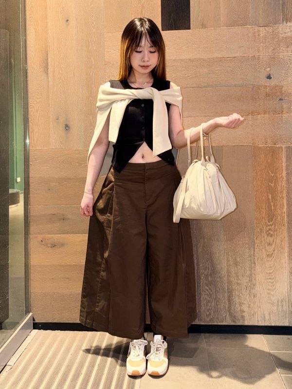 Casual Everyday Look with Draped Sweater Casual Everyday Look with Draped Sweater — Coach Bag Outfits