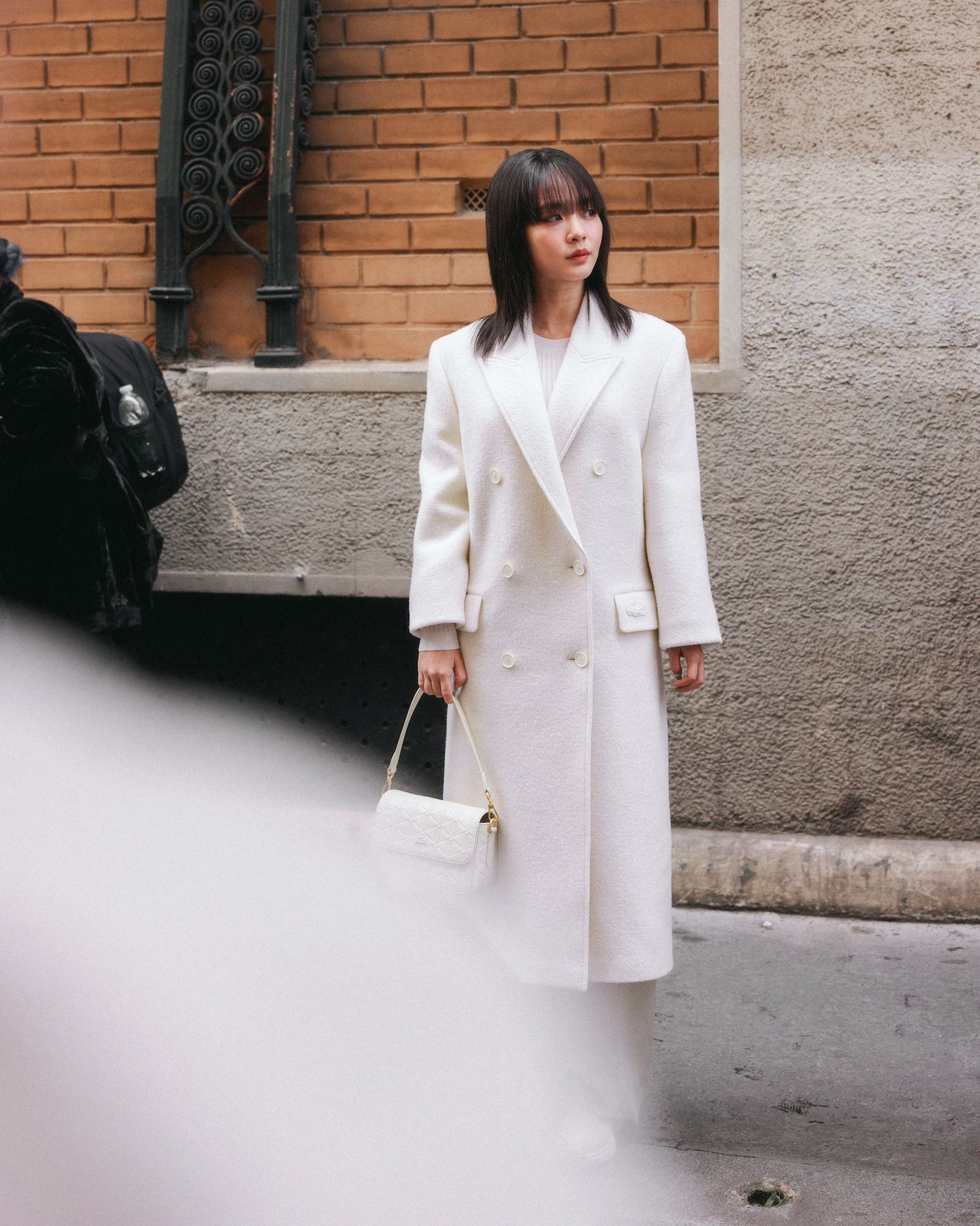 Monochromatic Sophistication: Textured White Handbag — Longchamp Bag Outfits