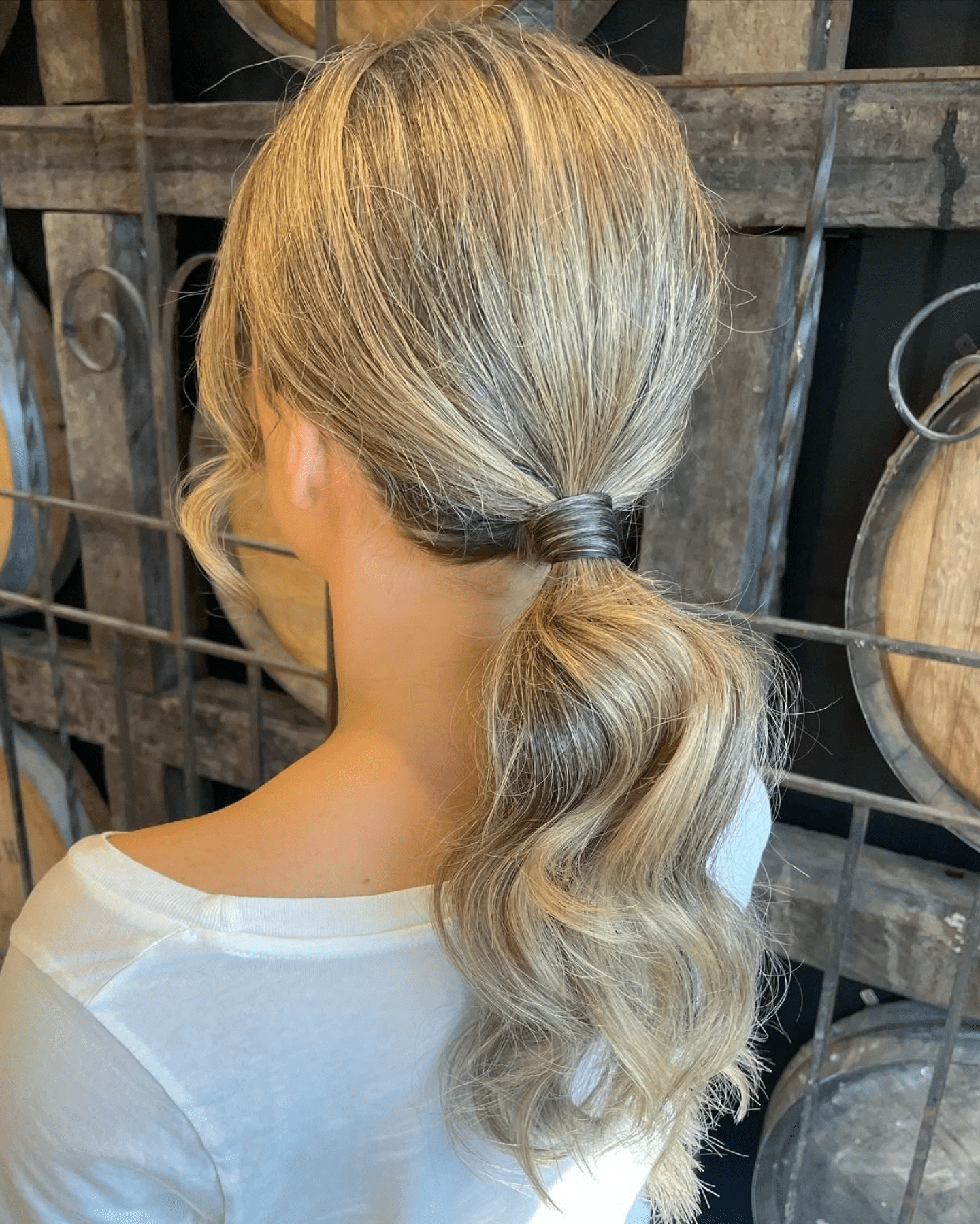 High Voluminous Ponytail Waves — Clean Girl Hairstyles