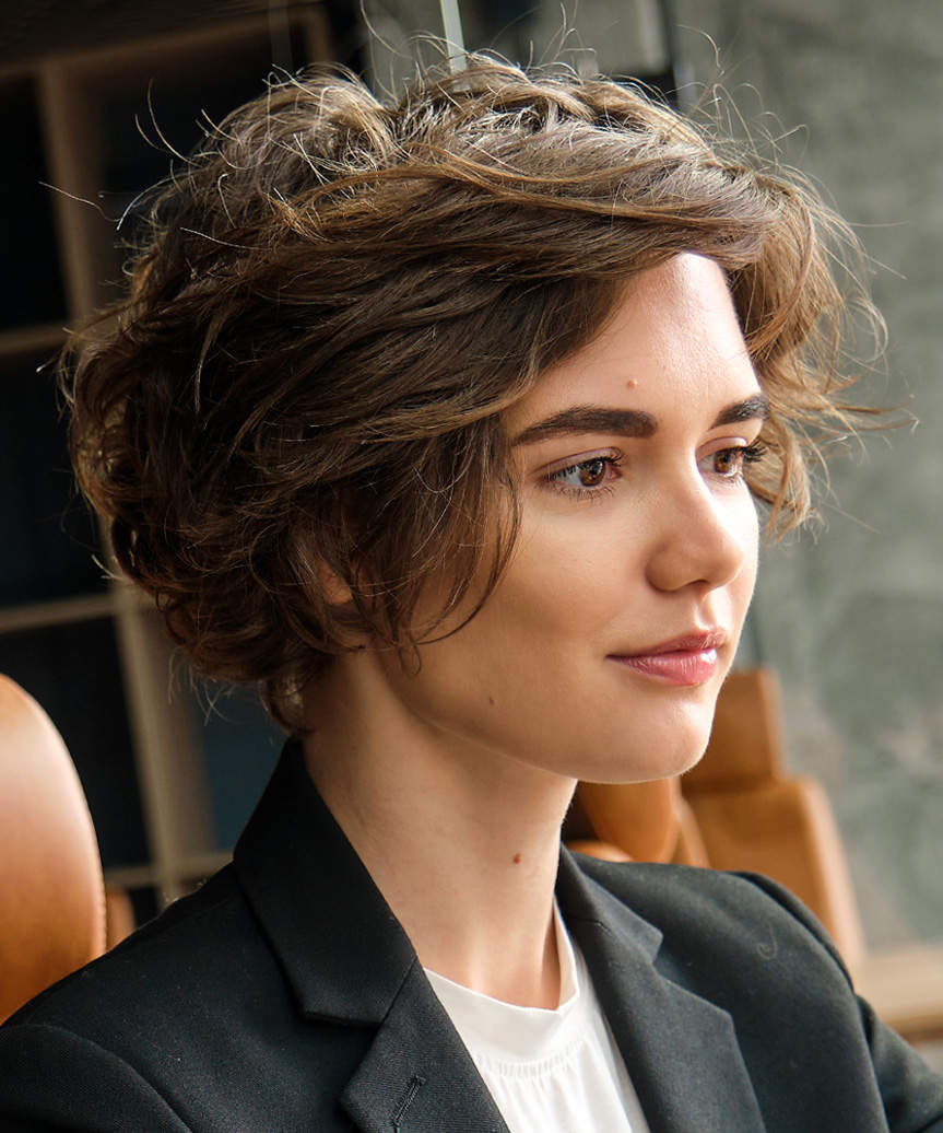 Chin Bob With Side-Swept Bangs Chin Bob With Side-Swept Bangs — Hairstyles for Women