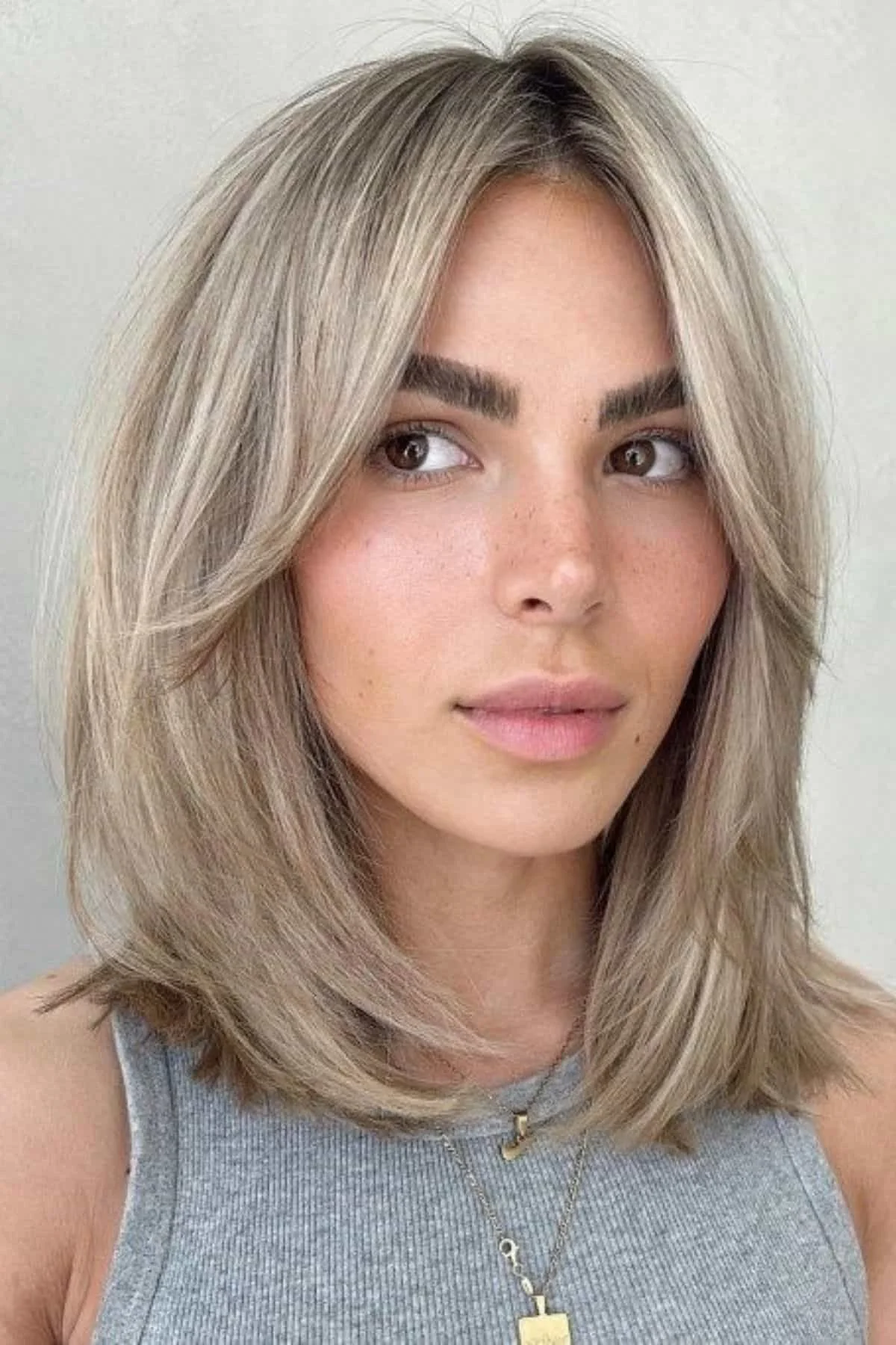 Collarbone Visual Idea Collarbone Visual Idea — Haircuts for Thin Hair