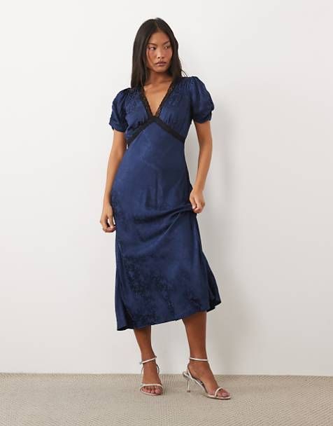 Jacquard Midi Dress with Lace Trim for Versatile Styling — Dresses for Short Women