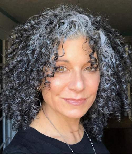 Collarbone Bob With Root Contrast Collarbone Bob With Root Contrast — Gray Curly Hair