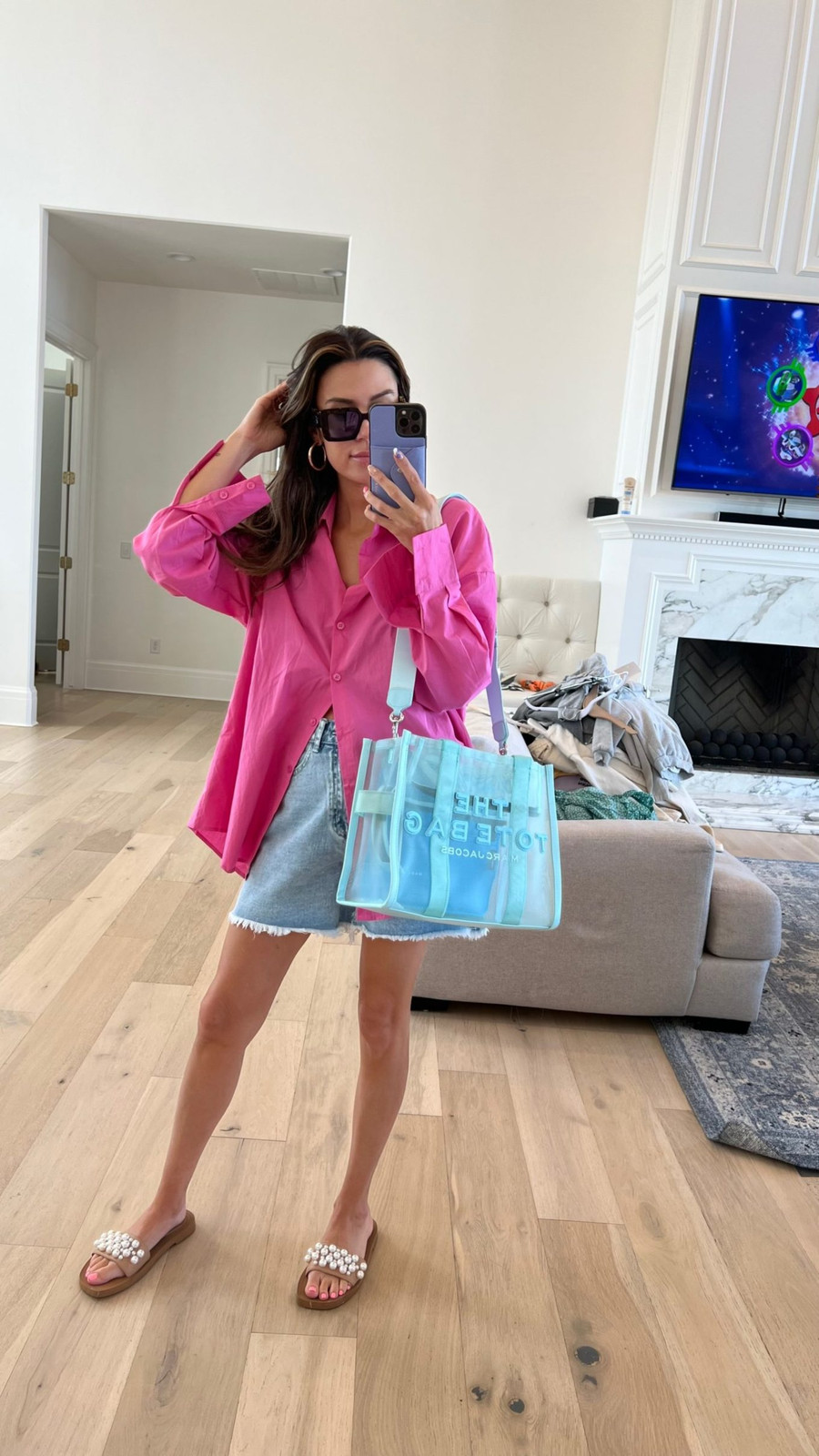 Oversized Hot Pink Shirt with Pearl Embellished Sandals Oversized Hot Pink Shirt with Pearl Embellished Sandals — Florida Outfits
