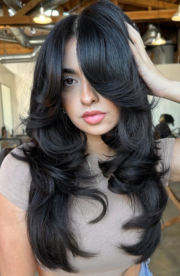 Dark Wavy Mid-Back With Dramatic Layers Dark Wavy Mid-Back With Dramatic Layers — Feathered Hair