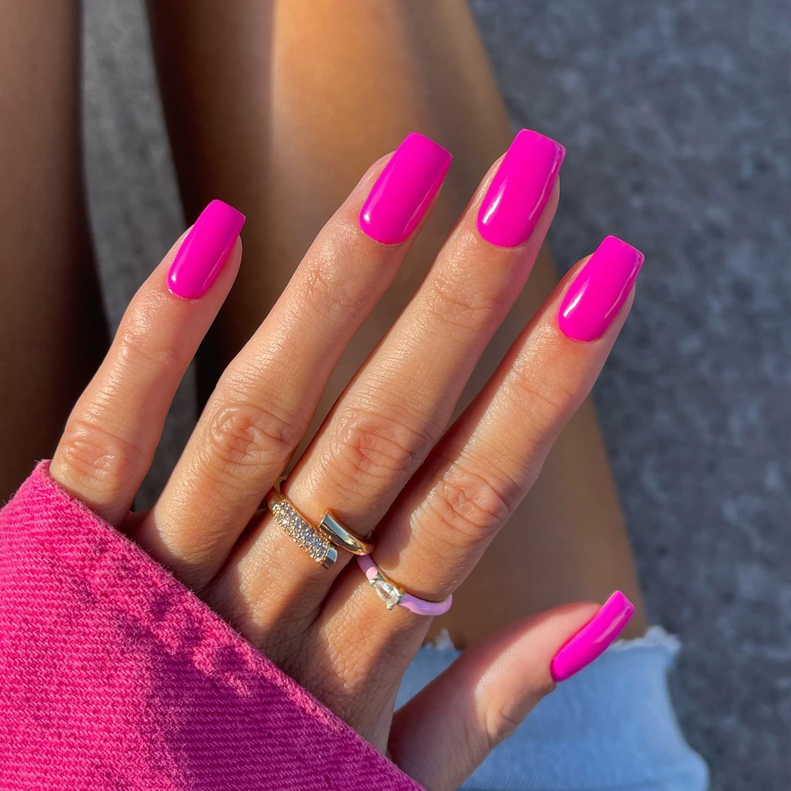 Intense Opaque Hot Pink Medium Square — Hot Pink Nails