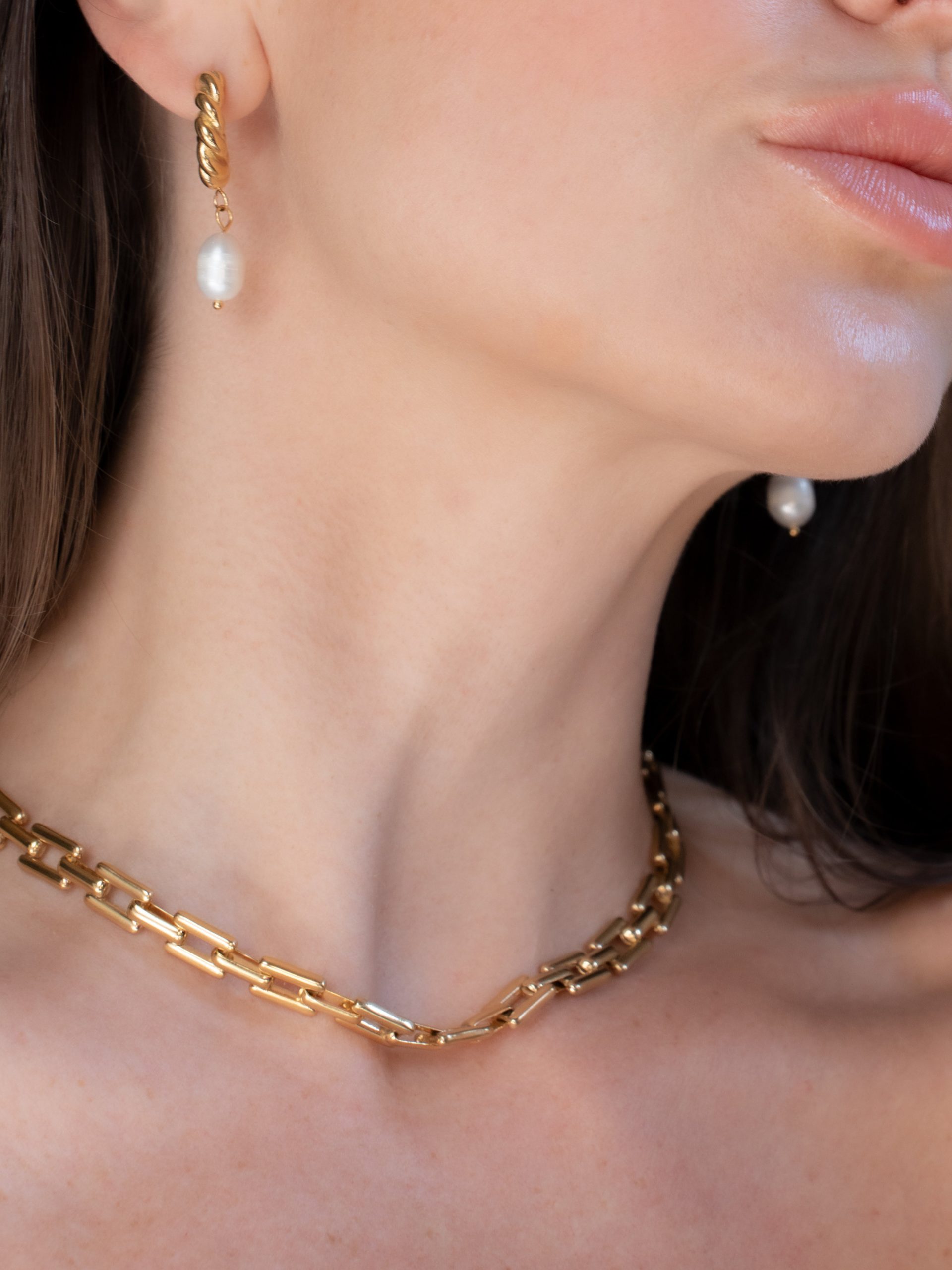 Chunky Gold Chain with Pearl Drop Earrings Chunky Gold Chain with Pearl Drop Earrings — Chunky Jewelry