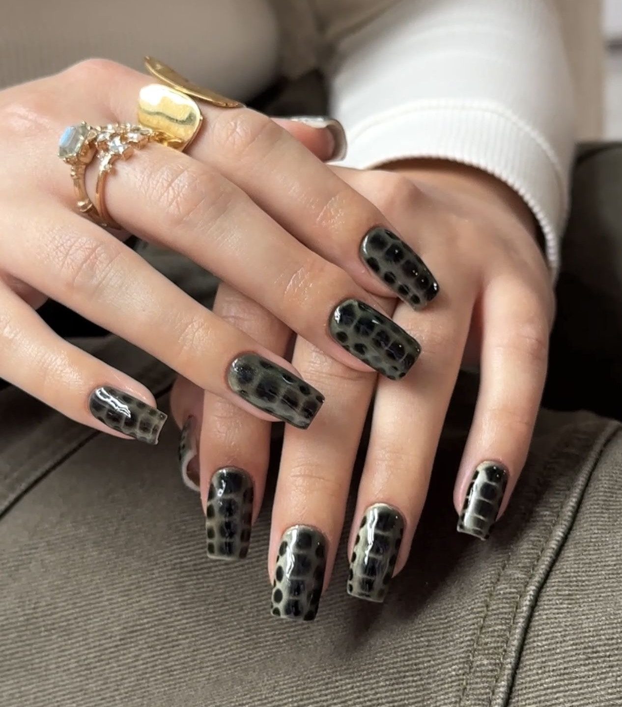 Dark Green And Black Crocodile Print Visual Idea Dark Green And Black Crocodile Print Visual Idea — Croc Nails