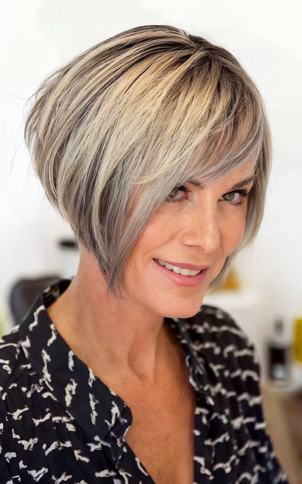 The Strong Diagonal Line Bob — Asymmetrical Bob
