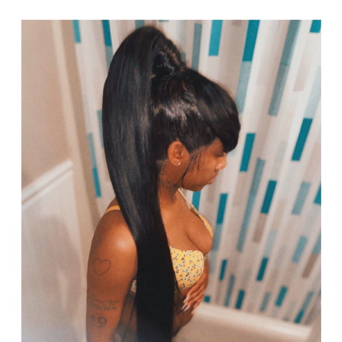 Dramatic Voluminous Ponytail With Full Bangs — Genie Ponytail
