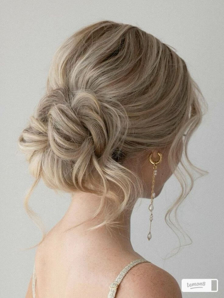 Collarbone Visual Idea — Prom Hairstyles