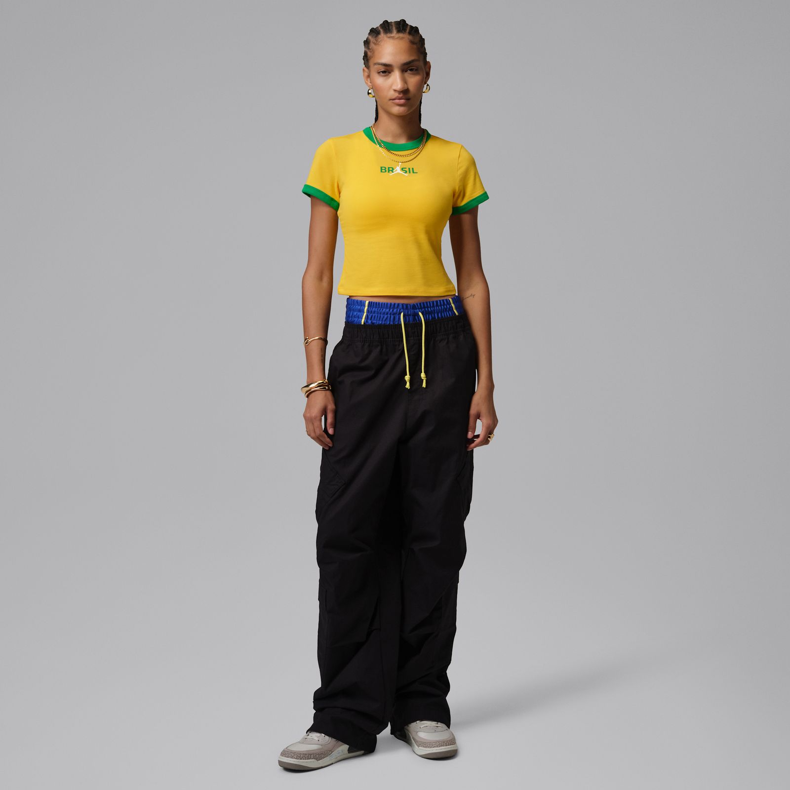 Sporty Casual: Brazil Graphic Tee and Cargo Pants Sporty Casual: Brazil Graphic Tee and Cargo Pants — Brazil Outfits