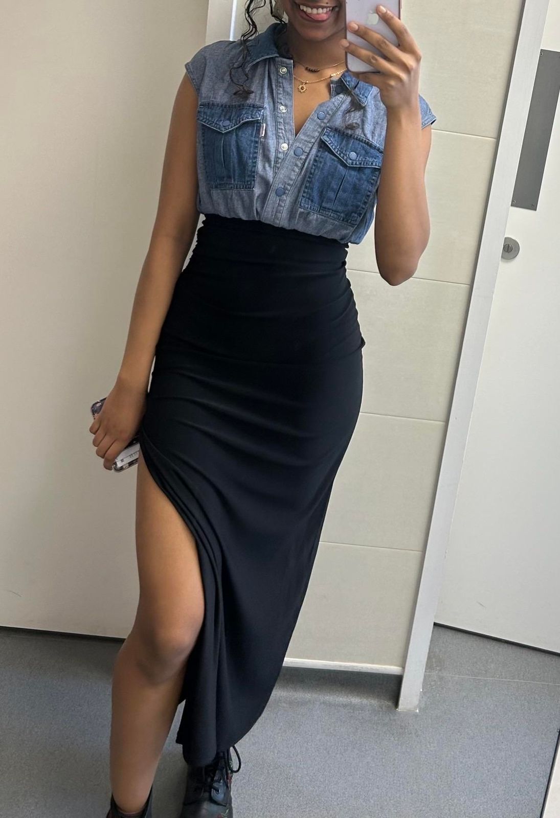 Black Maxi Skirt with Denim Shirt and High Slit — Pencil Skirt Outfits