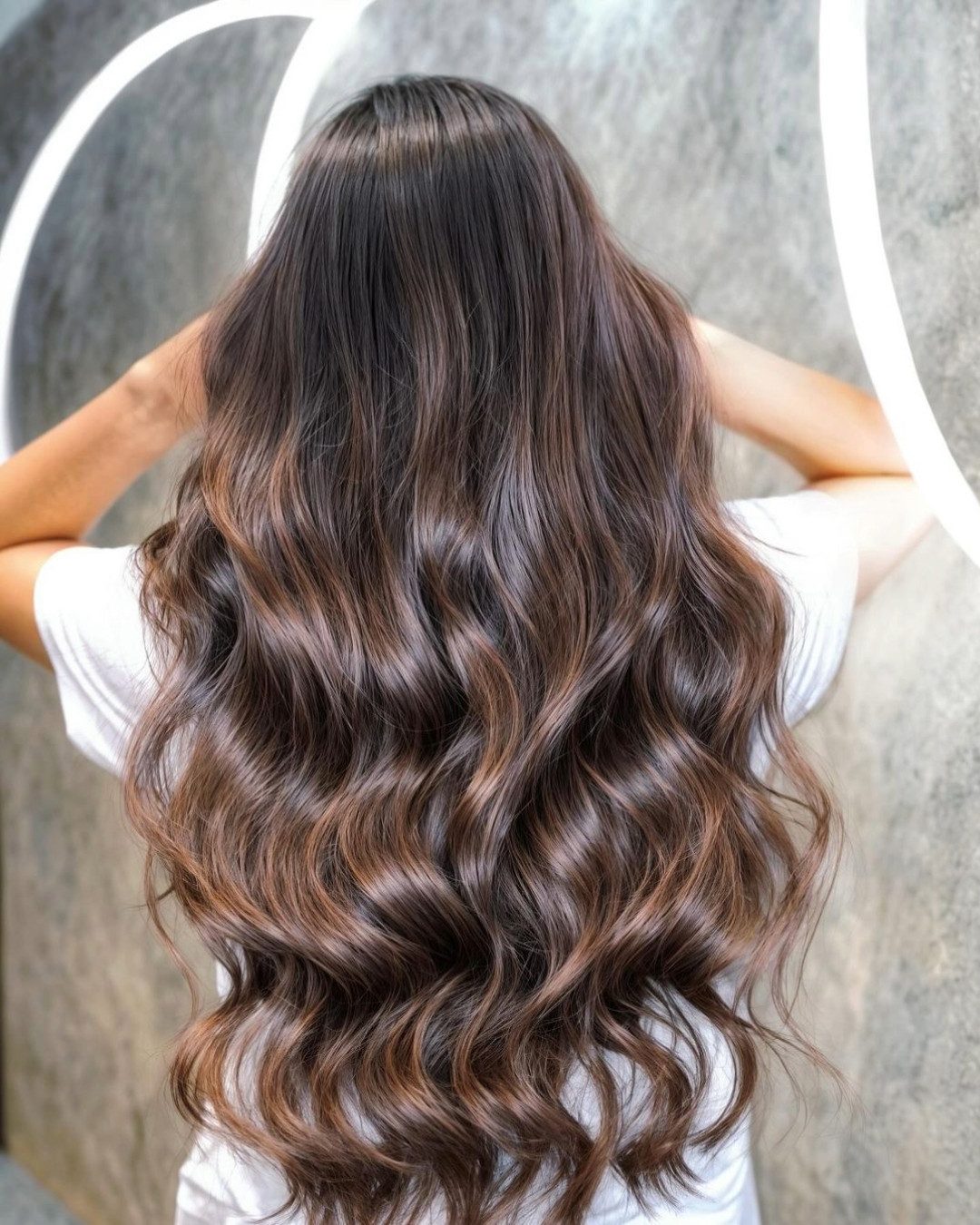 Wavy Thick Visual Idea Wavy Thick Visual Idea — Expensive Brunette
