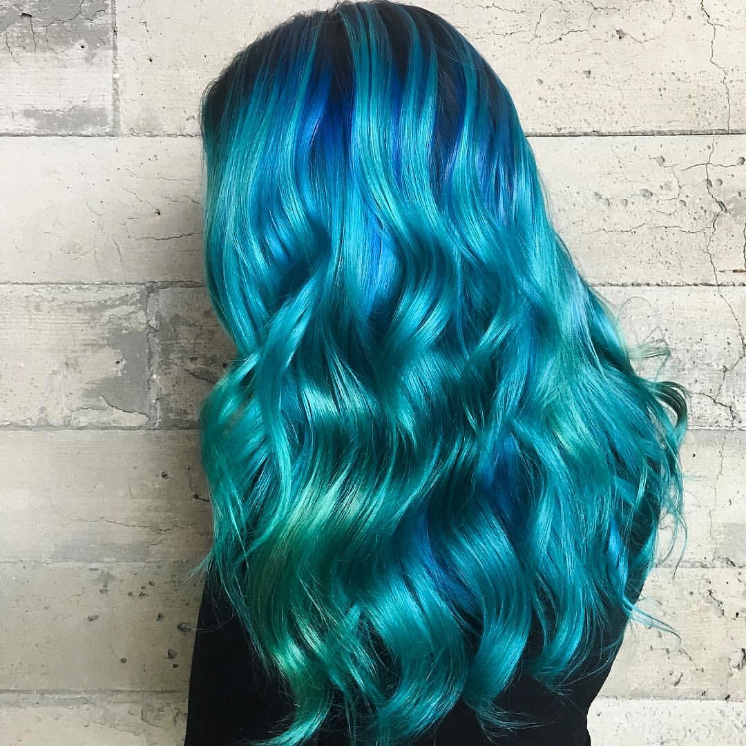 Vibrant Teal with Blue Green Undertones Vibrant Teal with Blue Green Undertones — Teal Hair