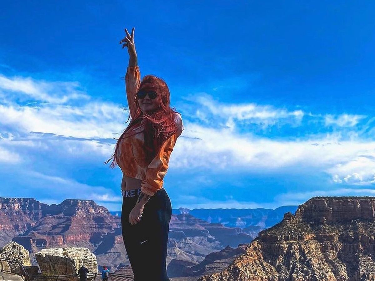 Vibrant Layers: Tie-Dye Shirt and Cropped Jacket — Grand Canyon Outfits