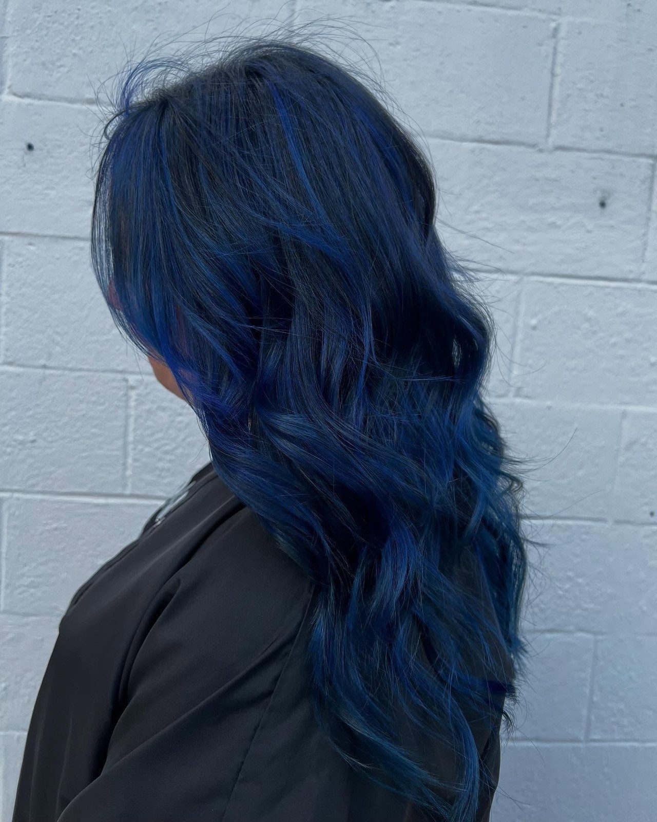Deep Rich Navy Hue Mid-Back Deep Rich Navy Hue Mid-Back — Navy Blue Hair