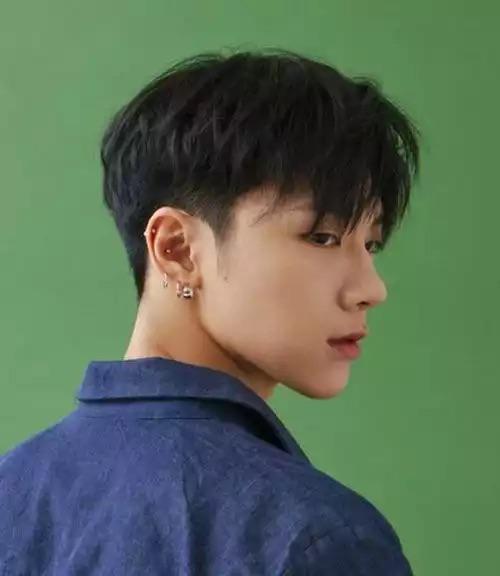 Choppy Layered Crop With Blunt Bangs — Mens Haircuts