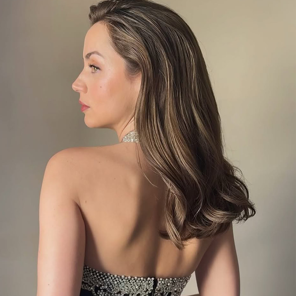 Shoulder Dark Brown With Warm Caramel Highlights Shoulder Dark Brown With Warm Caramel Highlights — Hair Color for Medium Skin