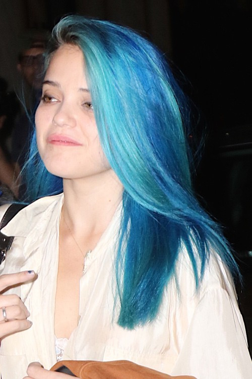 Shoulder Visual Idea Shoulder Visual Idea — Sky Blue Hair