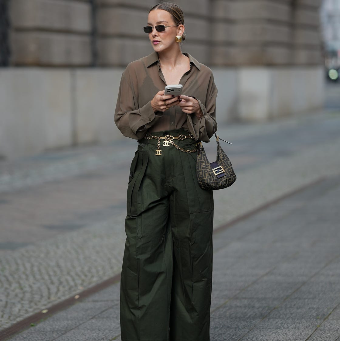 Oversized Shirt and Cargo Pants Styled with a Charm Belt — Belt Outfits