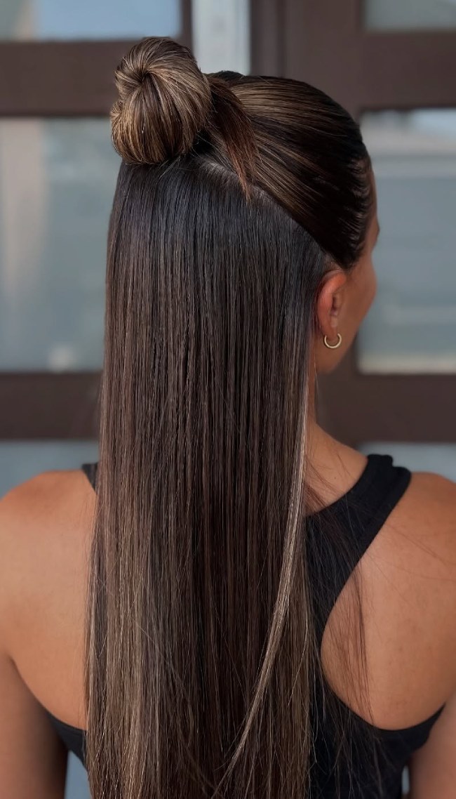 Dark Brown Wavy Bob Top Knot Dark Brown Wavy Bob Top Knot — Half Up Bun