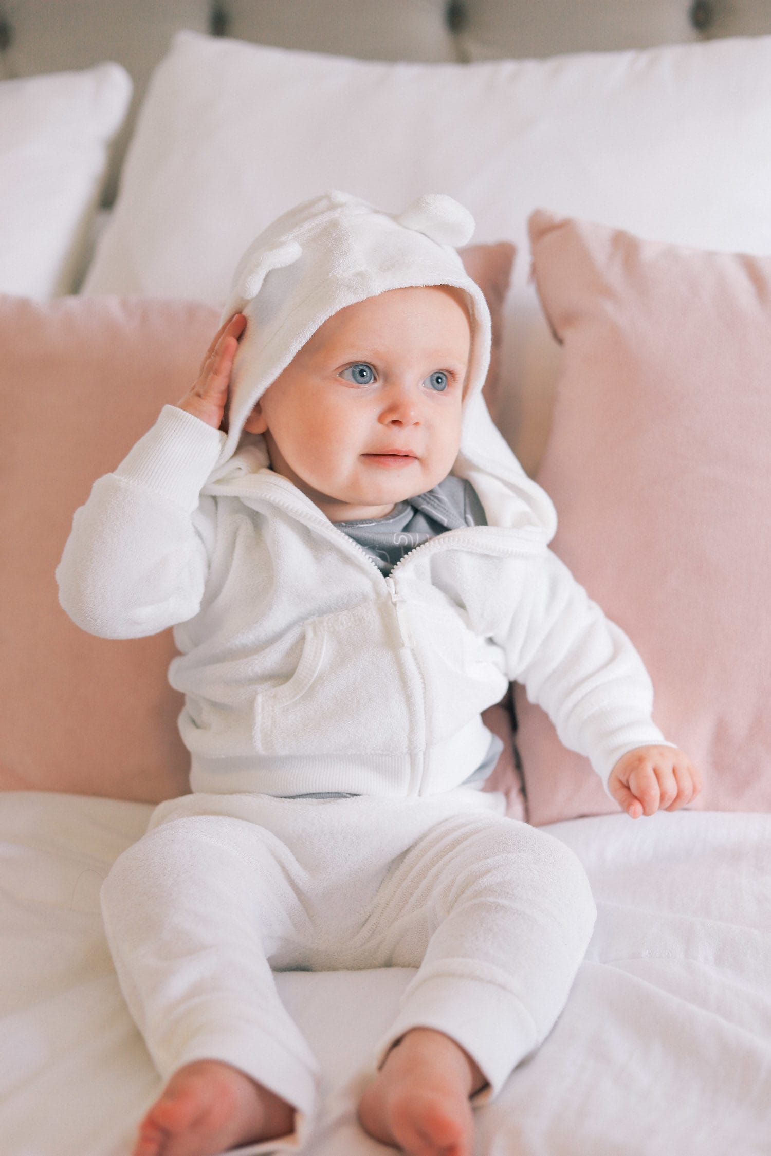 Cozy White Terry Cloth Hoodie with Bear Ears Cozy White Terry Cloth Hoodie with Bear Ears — Baby Outfits