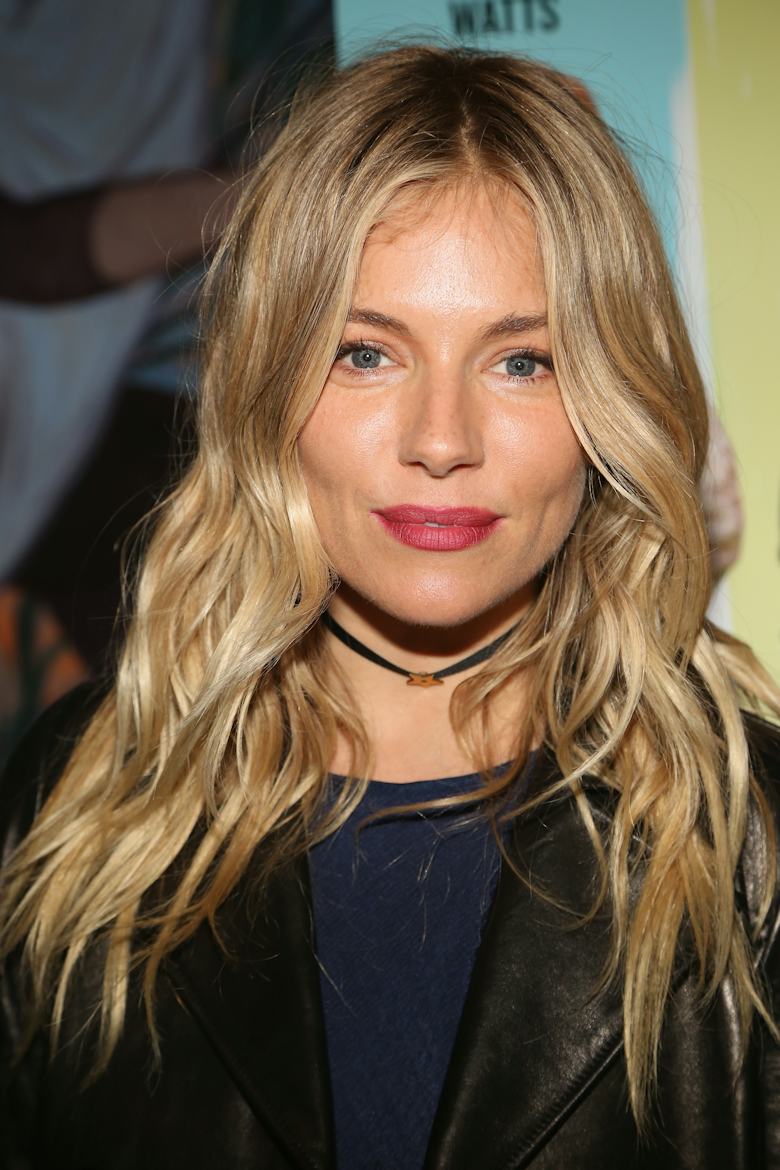Collarbone Ash Blonde Lob Beach Waves Collarbone Ash Blonde Lob Beach Waves