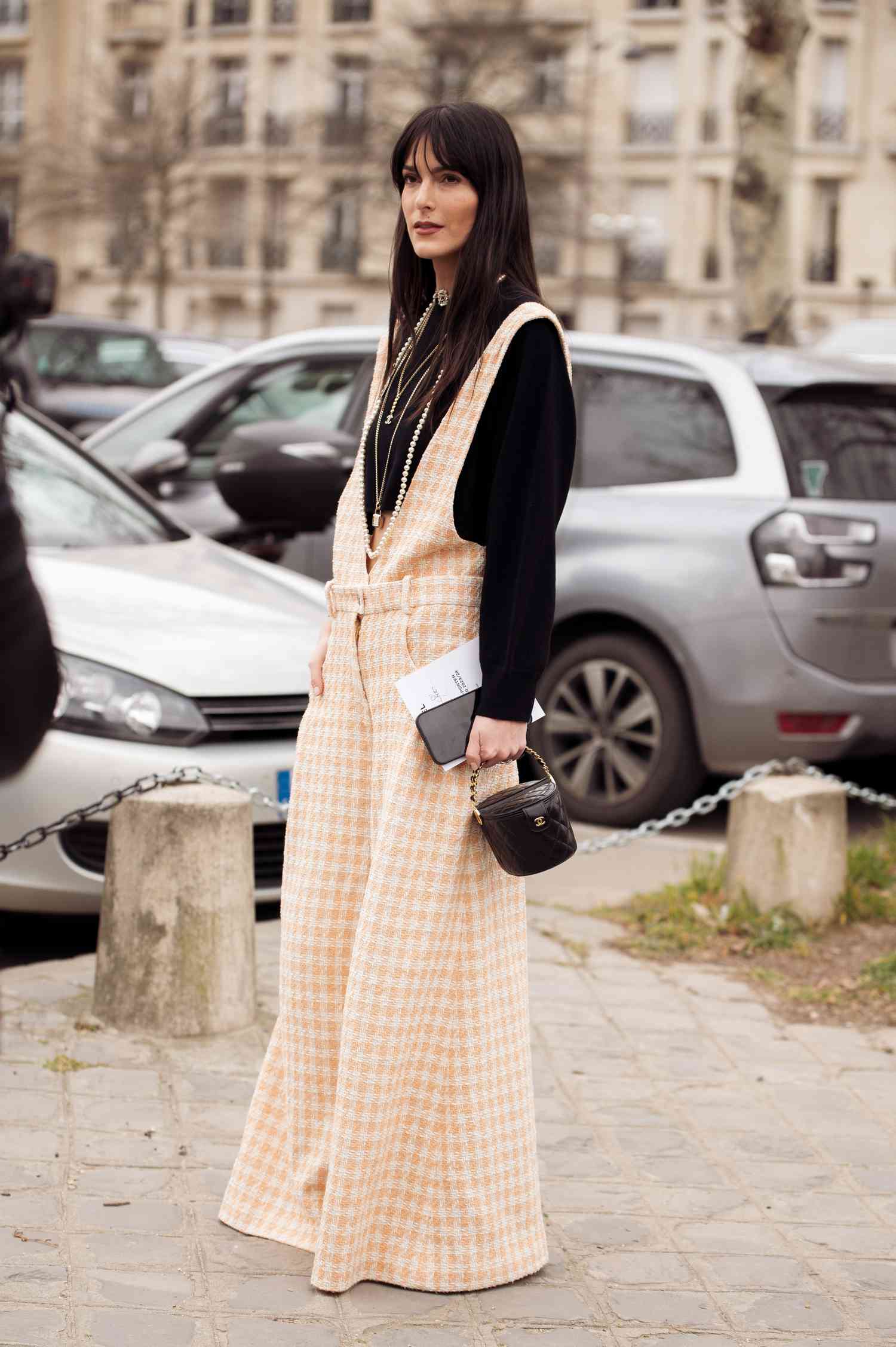 White Mules Outfit Idea White Mules Outfit Idea — Overall Outfits