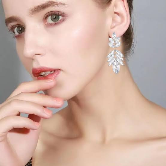 Crystal Leaf Statement Earrings for Evening or Formal Occasions Crystal Leaf Statement Earrings for Evening or Formal Occasions — Statement Earrings Outfits
