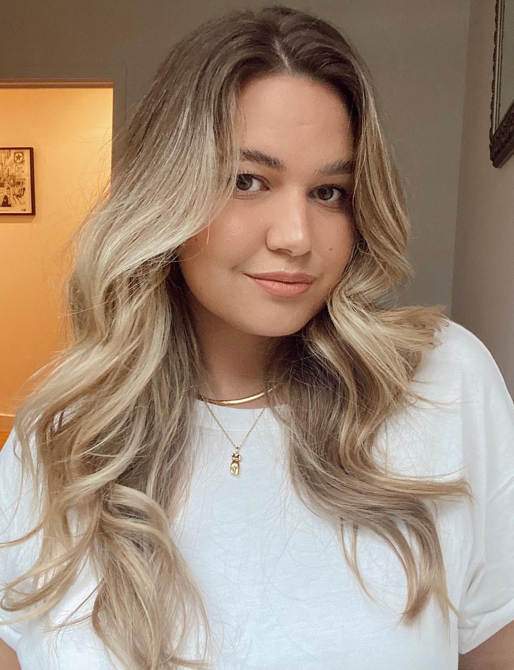 Effortless Natural Blonde Waves Effortless Natural Blonde Waves — Beach Waves