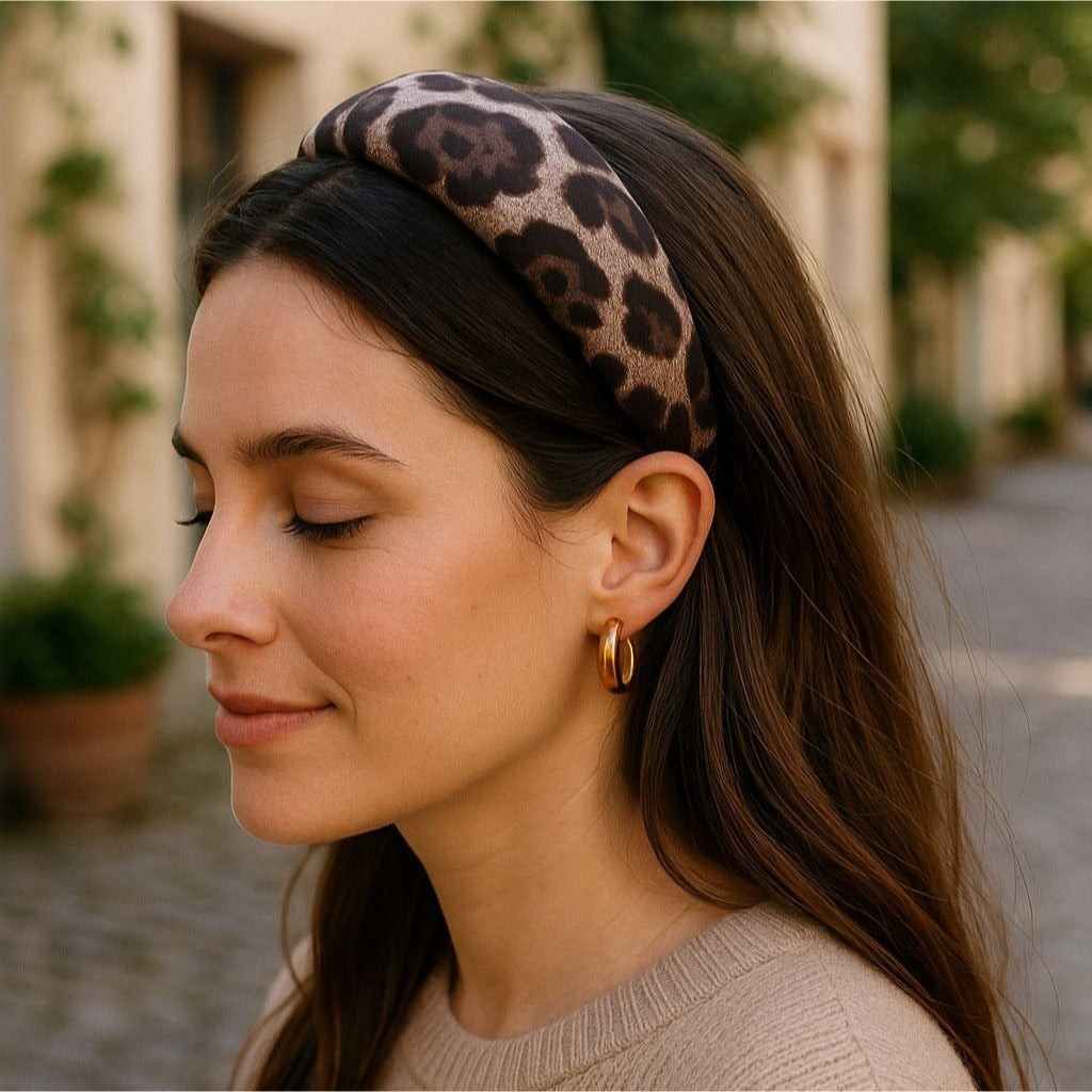 Leopard Print Headband with Loose Waves Leopard Print Headband with Loose Waves — Padded Headband Hairstyles