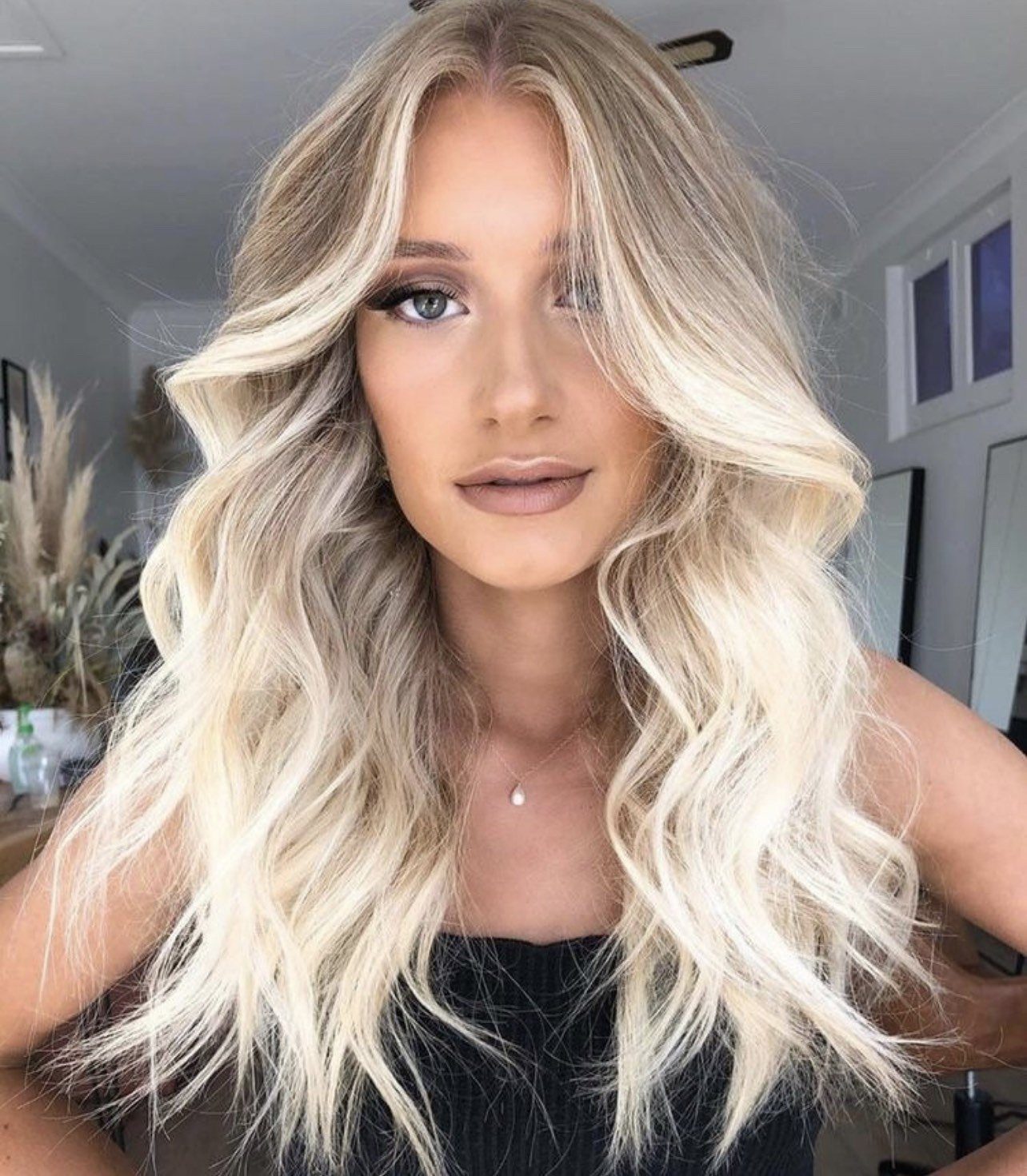 Sandy Blonde Balayage With Platinum Highlights Sandy Blonde Balayage With Platinum Highlights — Blonde Hair with Dark Roots